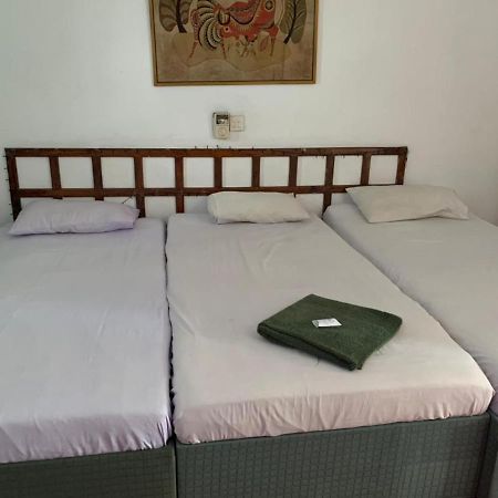 Nilani Hotel Ratnapura Buitenkant foto