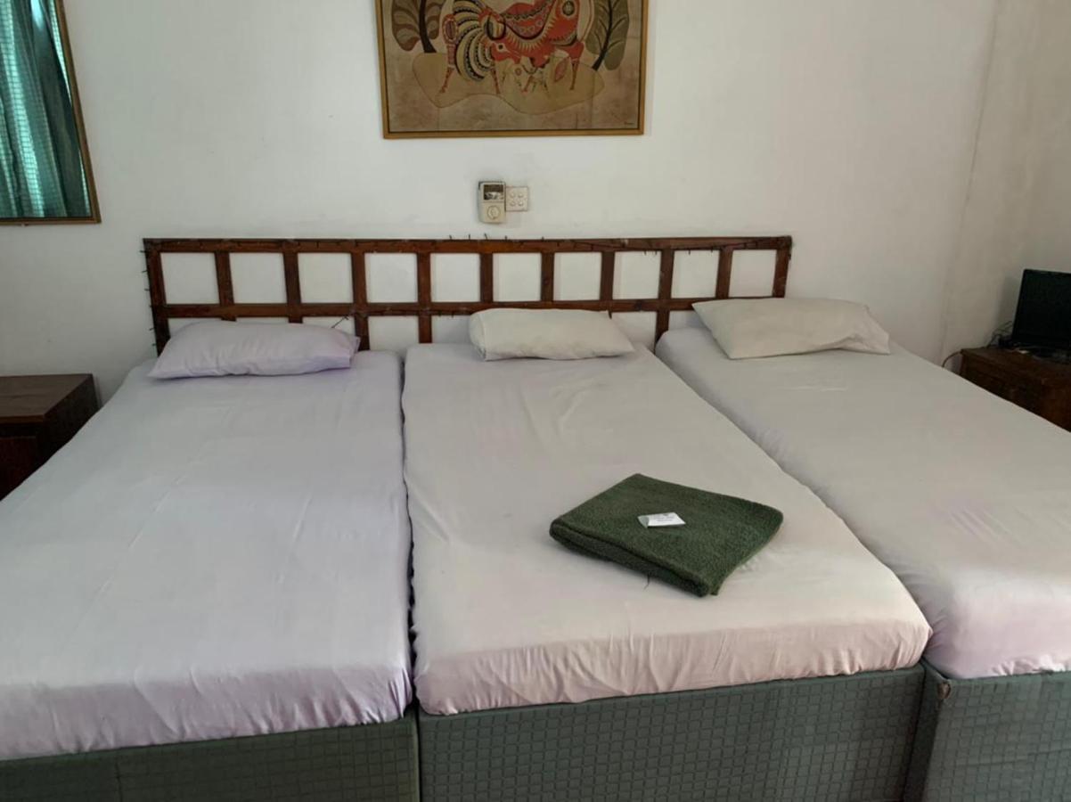 Nilani Hotel Ratnapura Buitenkant foto