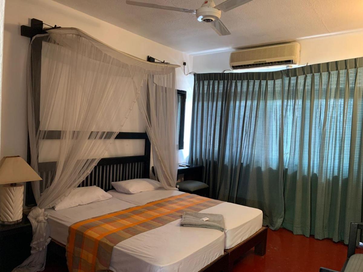 Nilani Hotel Ratnapura Buitenkant foto