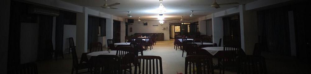 Nilani Hotel Ratnapura Buitenkant foto