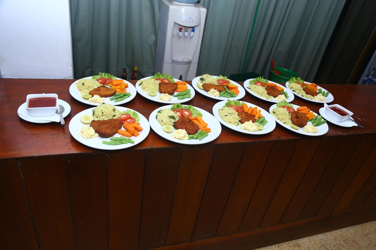 Nilani Hotel Ratnapura Buitenkant foto